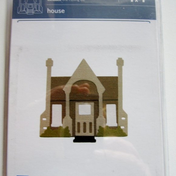 Quickutz We R Memory Keepers 4x4 inches House dies bundle - Picture 3 of 10